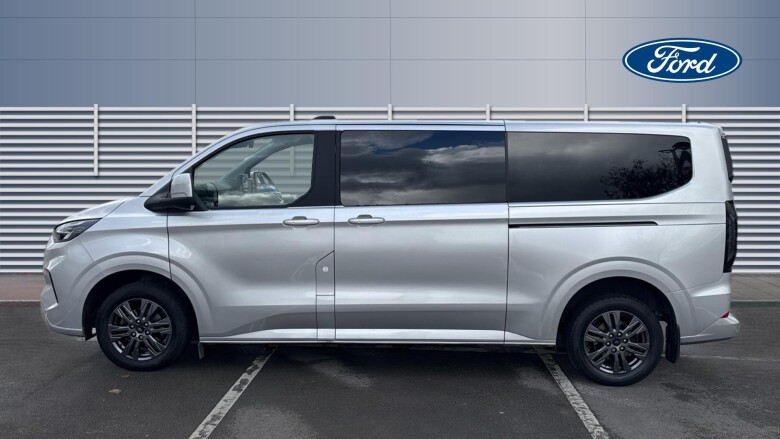 Ford Tourneo Custom 320 L2 Diesel Fwd 2.0 EcoBlue 136ps H1 Titanium 8 seater Auto